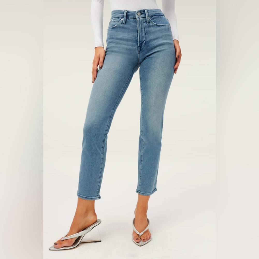 Good American Good Straight Jeans